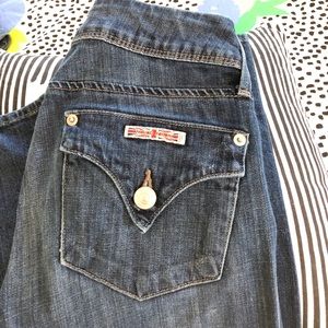 Hudson jeans Size 24 worn once like new! 31”inseam Hudson jeans Size 24 worn once like new! 31”inseam