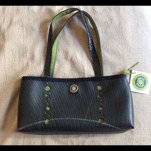 English Retreads recycled tire handbag - New