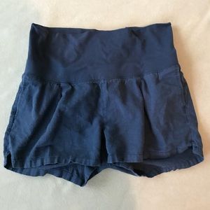 Old navy maternity shorts