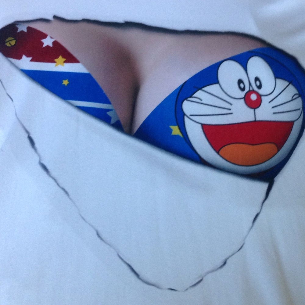Silky material cat tshirts size L new - Picture 3 of 4