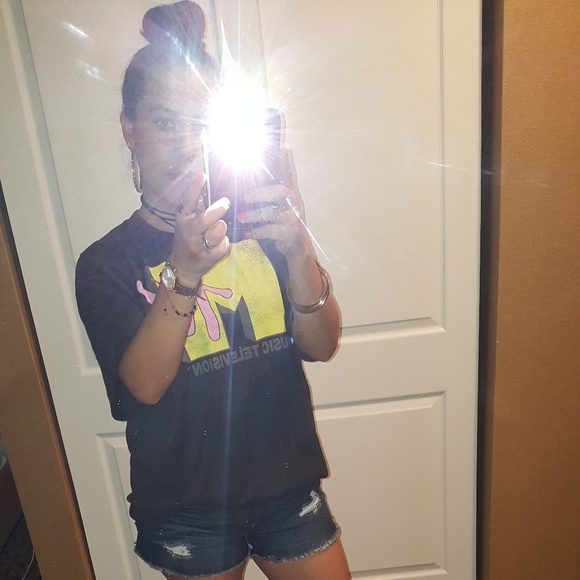 Happy Poshing ❤️ - Picture 2 of 2