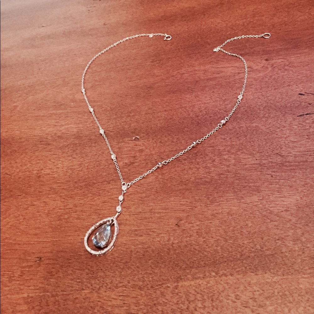 Blue topaz stone, 925 silver necklace.