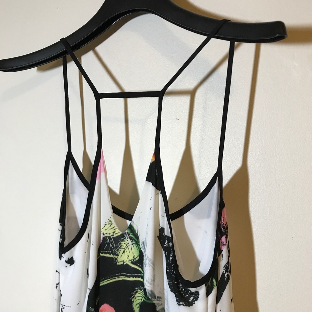 Price Firm‼️NWOT WAREHOUSE Femninity maxi👄