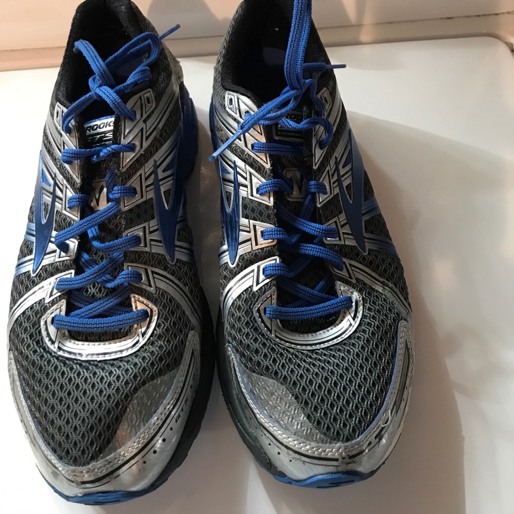 Men's sneakers