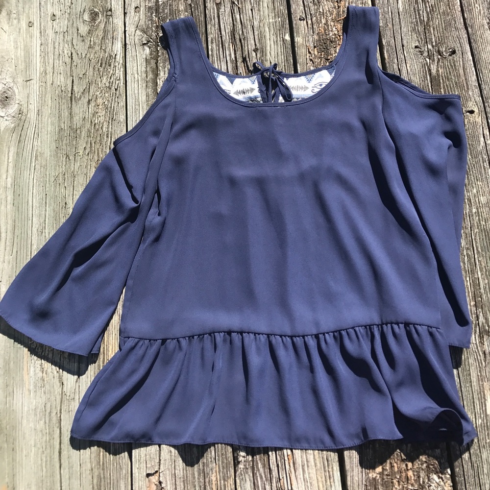 Cold Shoulder Charming Charlie Peasant Top - Picture 6 of 6