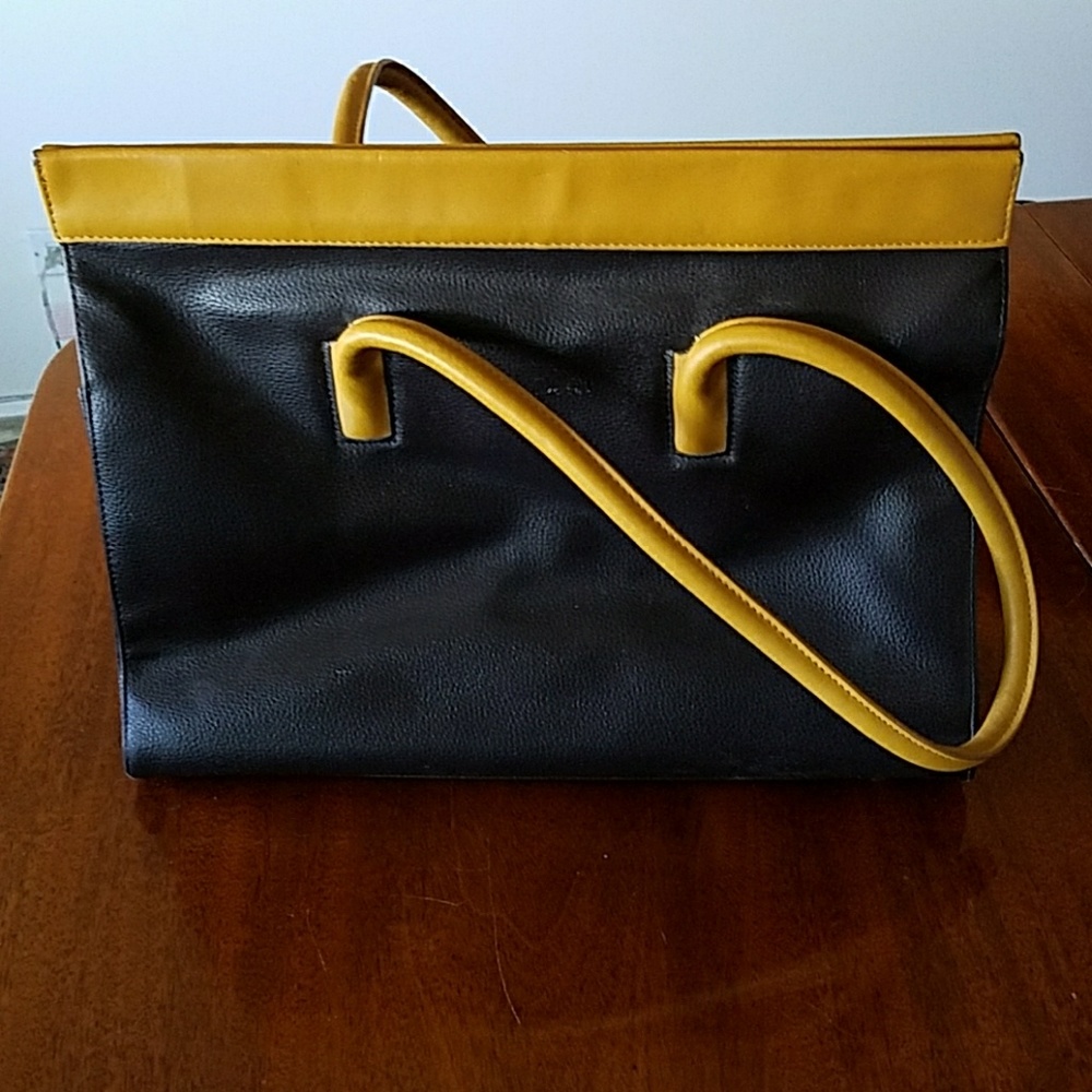 Leather bag
