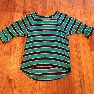 🛍3/4 sleeved stripped shirt.🛍