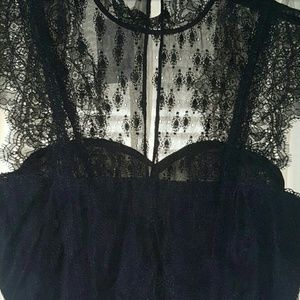 Beautiful brand new sexy H&M lLace Sleeveless Top