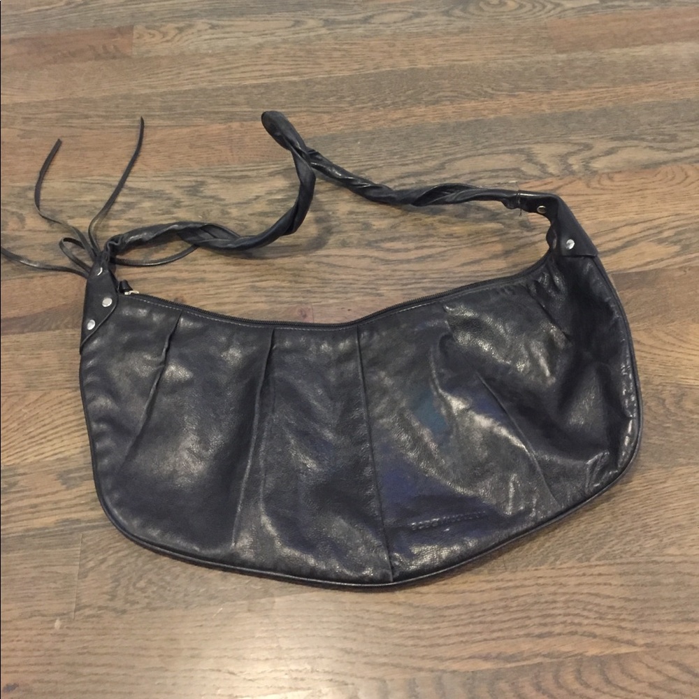 Bucket bag