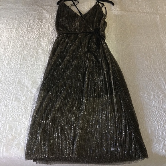 J.O.A. Los Ángeles Wrap dress🌺 - Picture 2 of 8