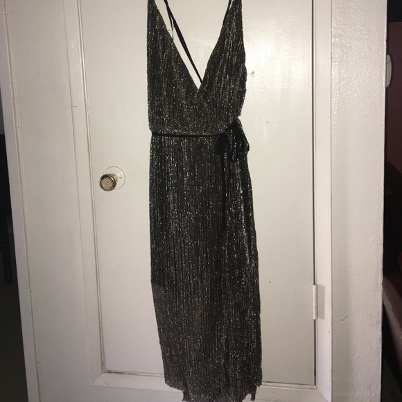 J.O.A. Los Ángeles Wrap dress🌺 - Picture 8 of 8