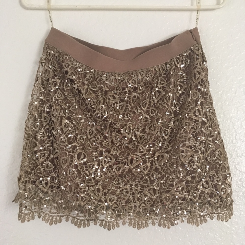 Sequenced mini skirt