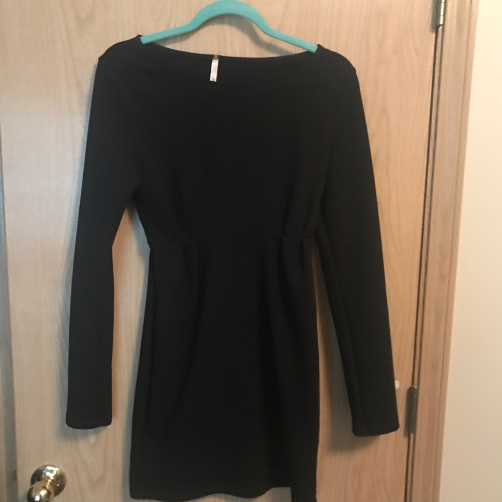 Black dress perfect for winter parties