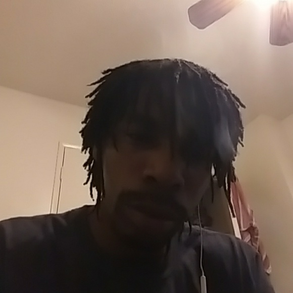 Meet your Posher, Shamond - Picture 2 of 4