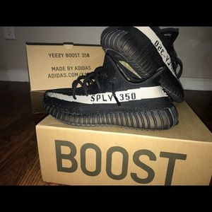 Yeezy Boost 350 V2 Oreo