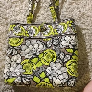 Vera Bradley tote bag