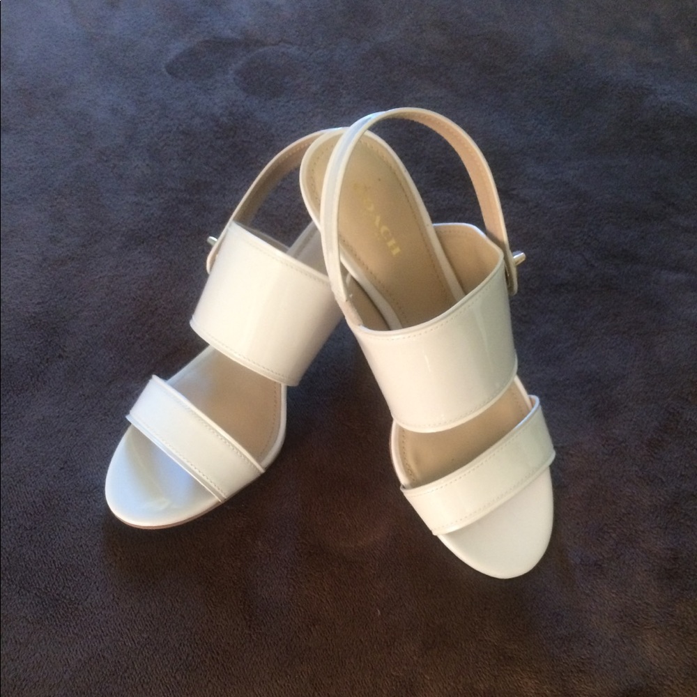 Lite beige coach sandals