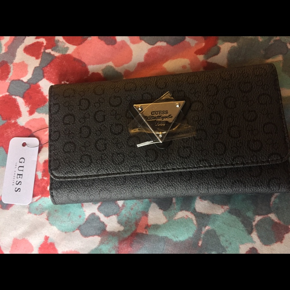 Guess wallet