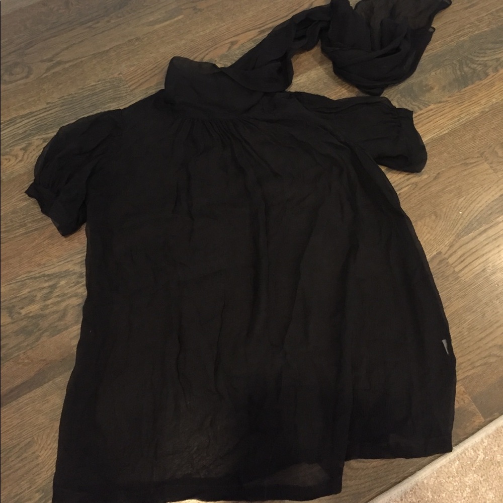 DKNY short sleeve tie neck blouse