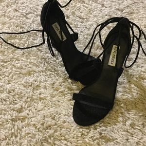 Steve Madden tie up heels