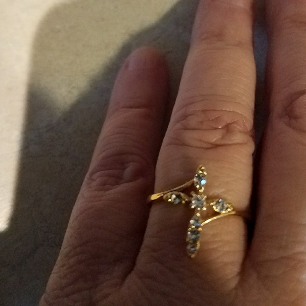 🆑Clear-5/$25- Goldtone Crystal Cross Ring - Picture 2 of 3