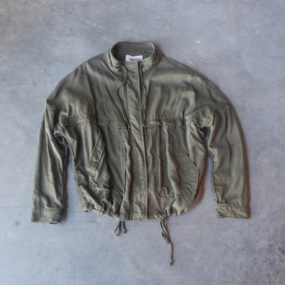 Forever 21 Jackets & Blazers - Forever 21 Green Lightweight Drawstring Jacket