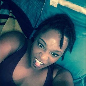 Meet your Posher, Cherrie