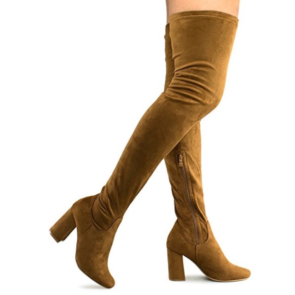 Sexy thigh thigh boots! - Picture 3 of 6