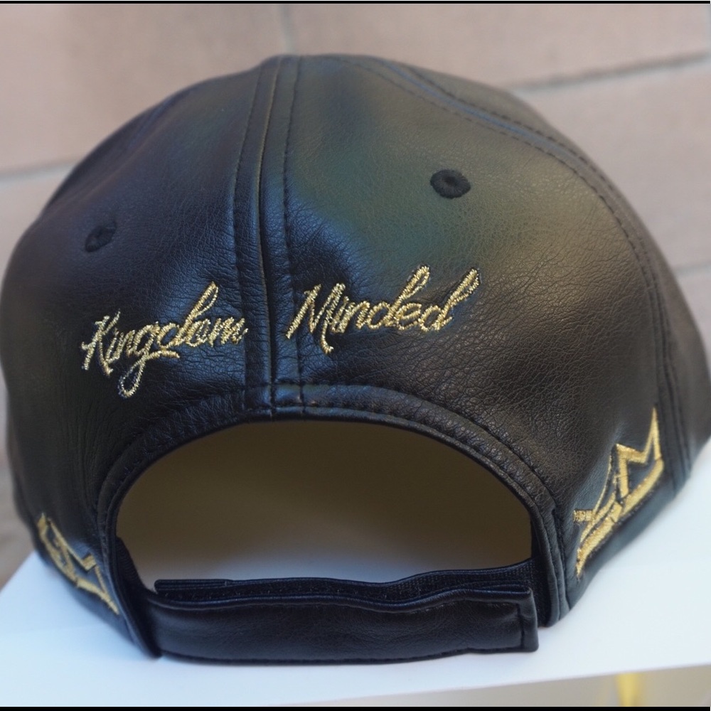 Gold KM Crown