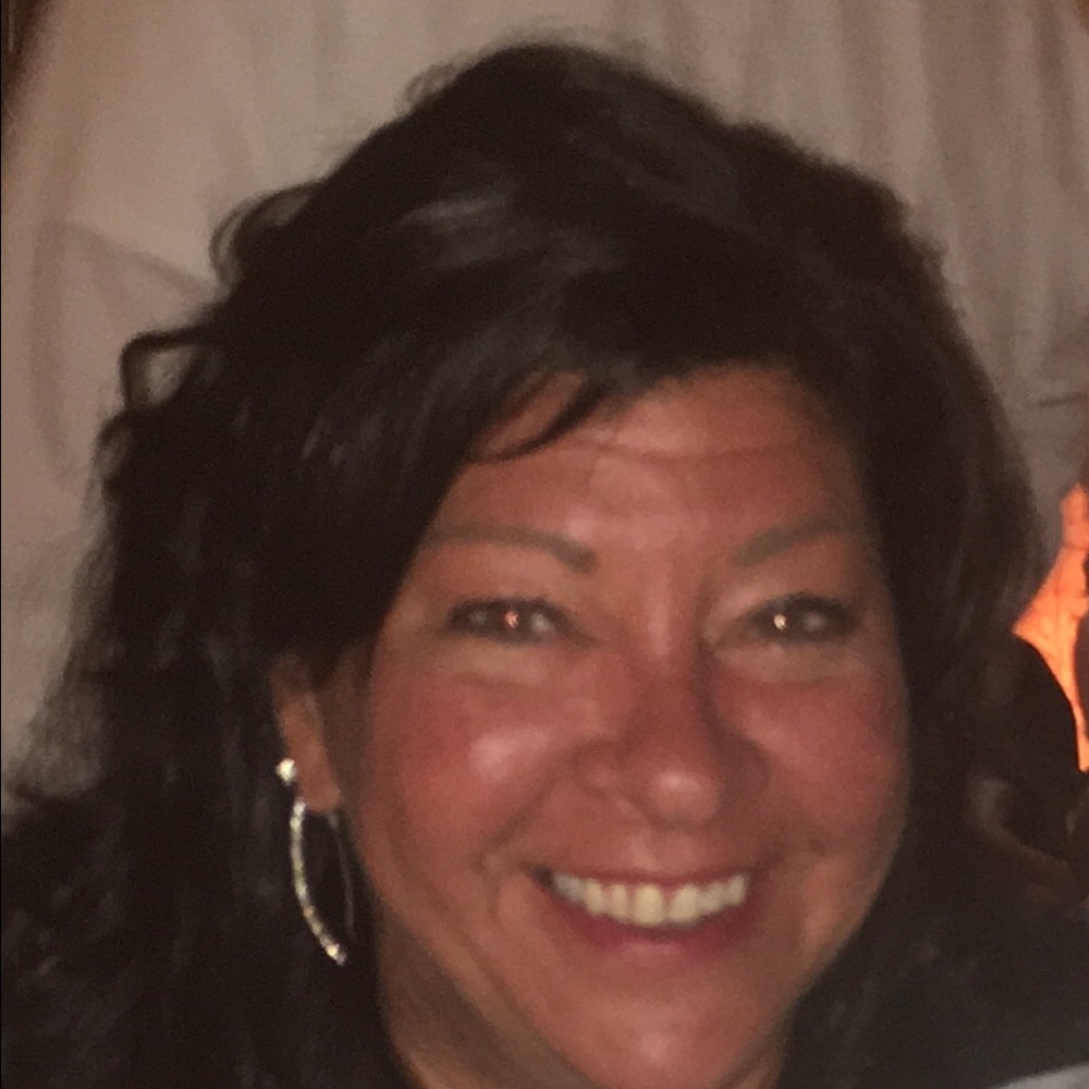 Meet your Posher, Debbie