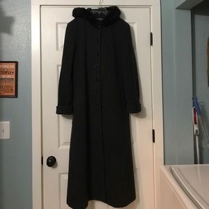 Stunning Charcoal Grey 100% Wool coat sz 8
