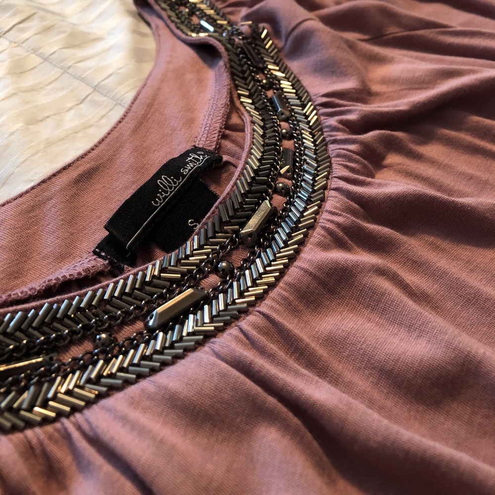 Size small Willi Smith flutter sleeve blouse