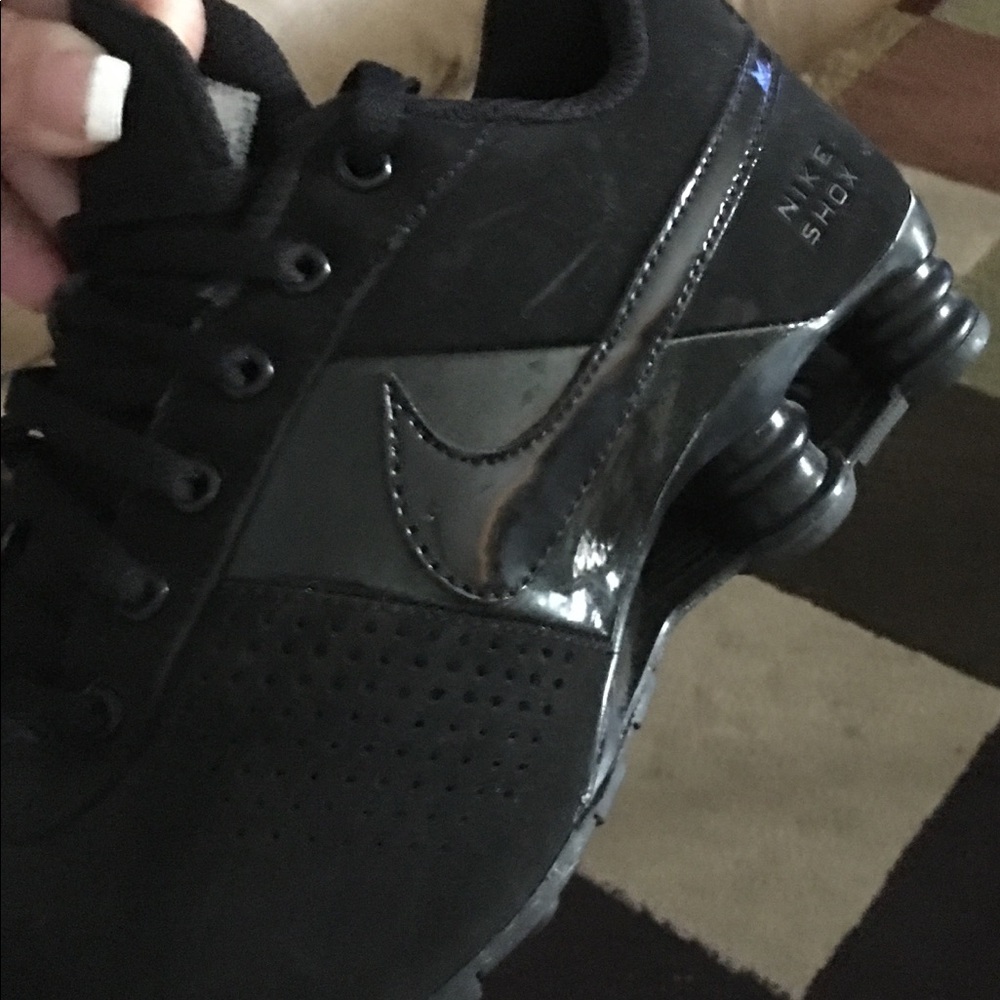 NIKE SHOXS