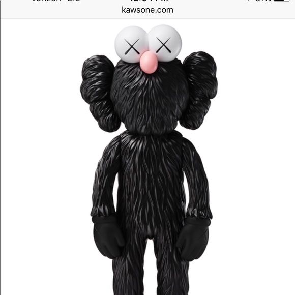 Kaws companion LIMITED black edition - Picture 1 of 2