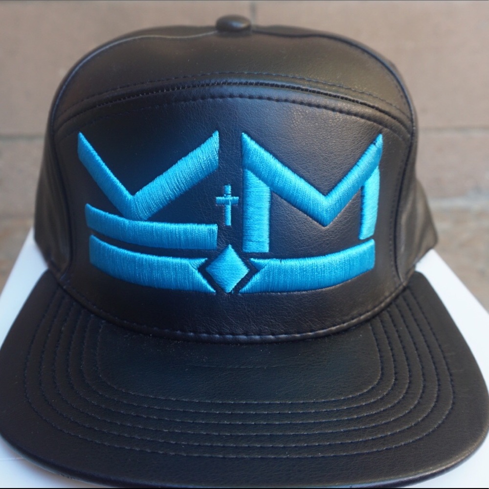 KM Teal Crown