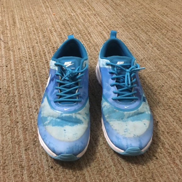 Blue print Nike sneakers - Picture 2 of 3