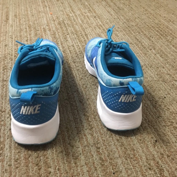 Blue print Nike sneakers - Picture 3 of 3
