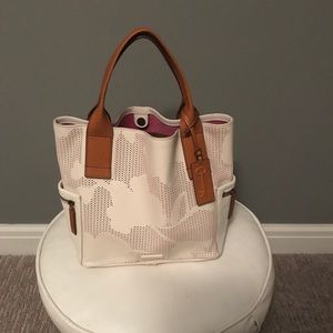 Fossil Tote