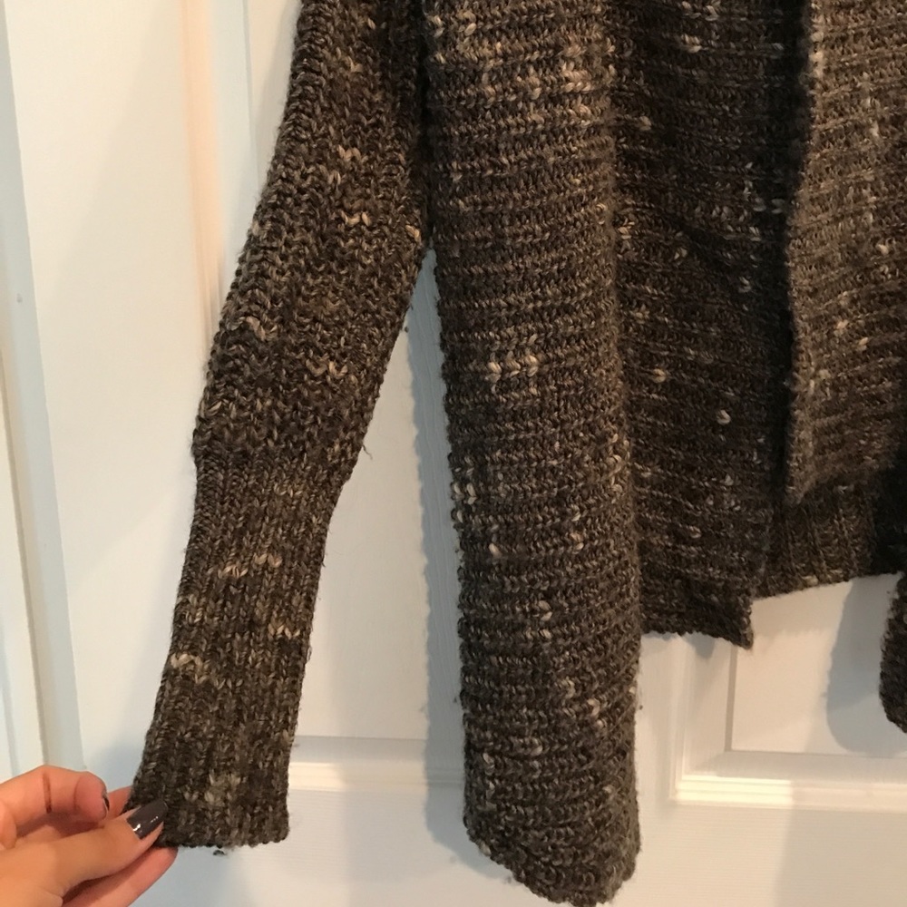 Sweater - Picture 3 of 6