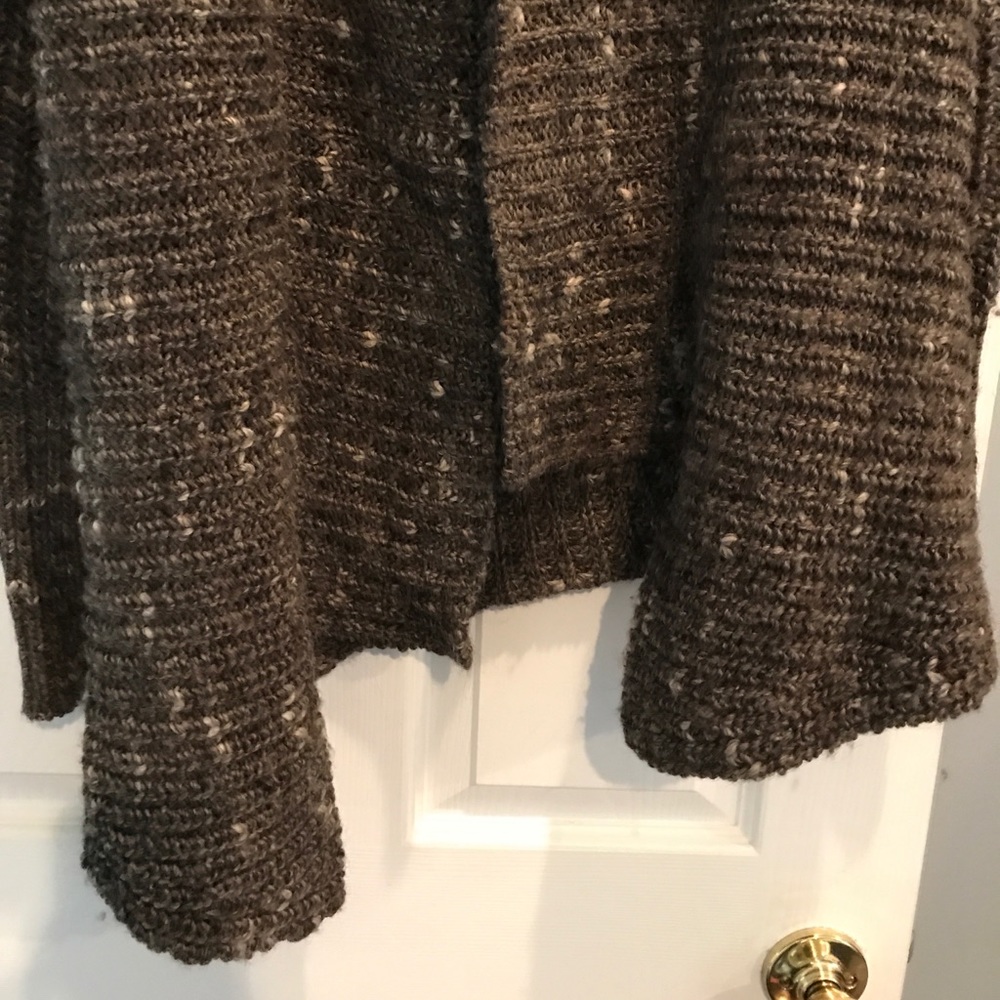 Sweater - Picture 4 of 6