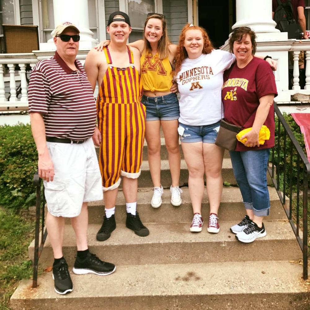 Meet your Posher, Riley