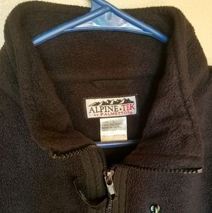 Full zip fleece jacket with chest pocket