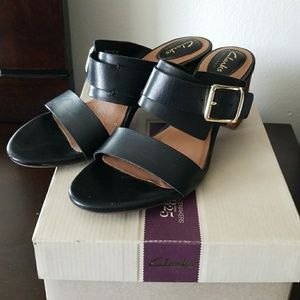 Clarks Sandal size 8M