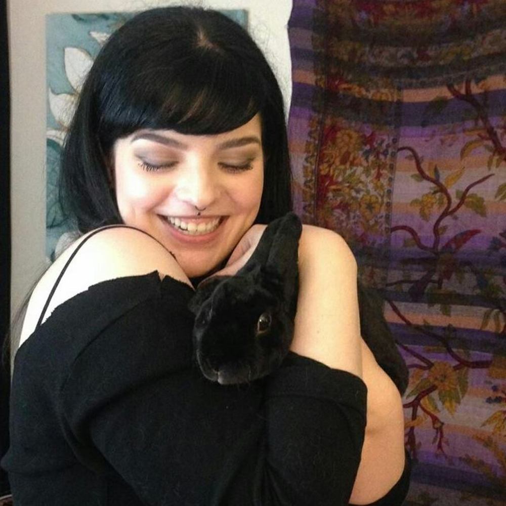 Meet your Posher, Shelbi