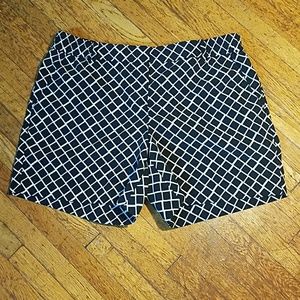 The limited patterned shorts size 4