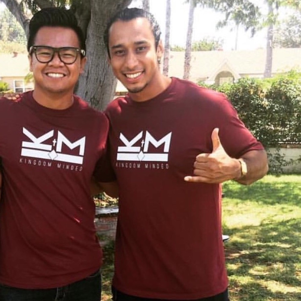 KM Burgundy T