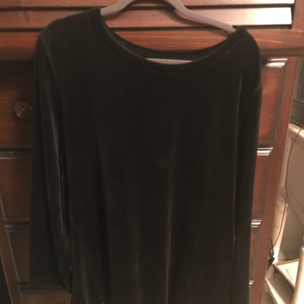 Talbots's black velour long sleeve pullover. 3X