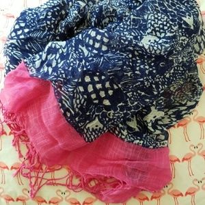 Lilly Pulitzer for Target scarf! Navy pink!