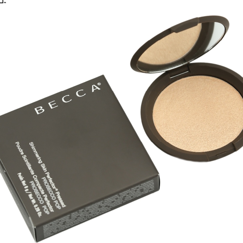 Becca Cosmetics Highlighter