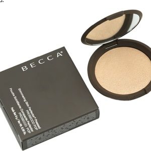 Becca Cosmetics Highlighter